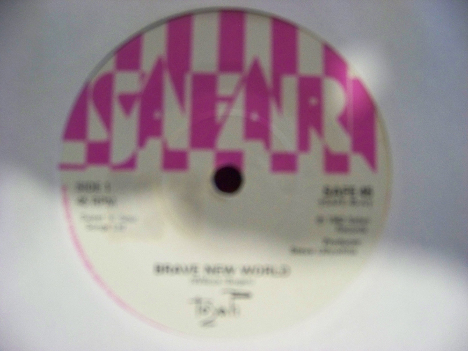 Toyah – Brand New World / Warrior Rock (45 U/min)