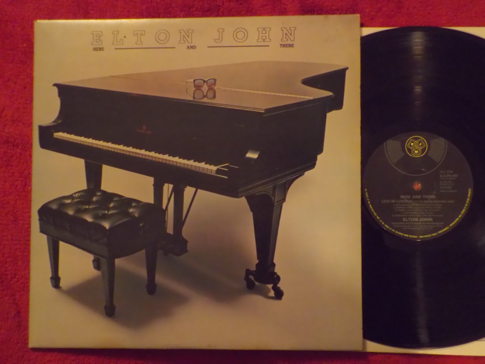Elton John – Here and there (LP, DJM Records, 1976)