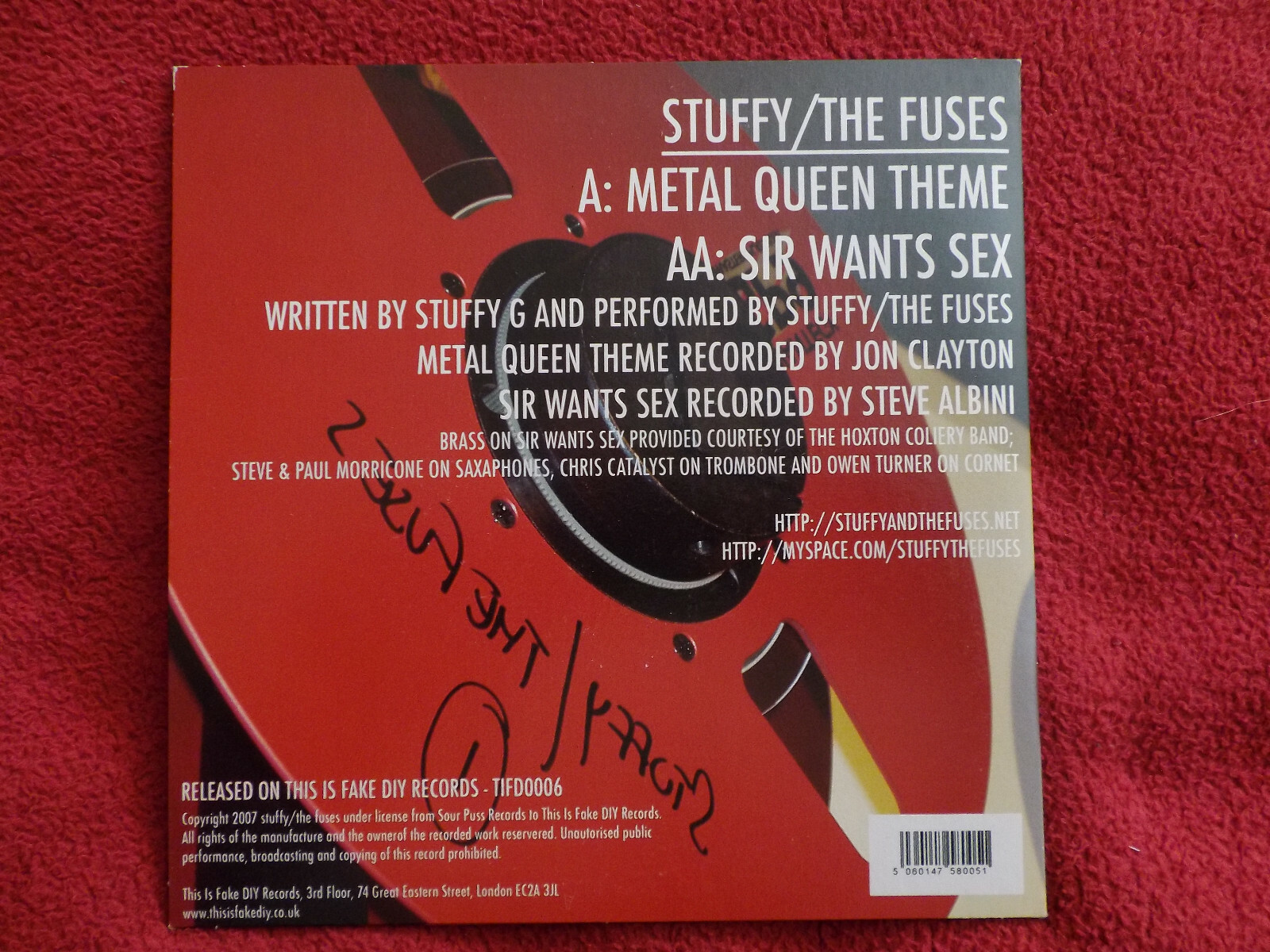 Stuffy / The Fuses – Metal Queen theme / Sir wants sex (7″ Single, 2007), Bild 2