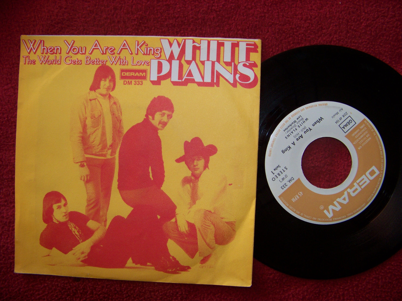 White Plains – When you are a king / The world gets better with love (Deram Records, DM.  333)