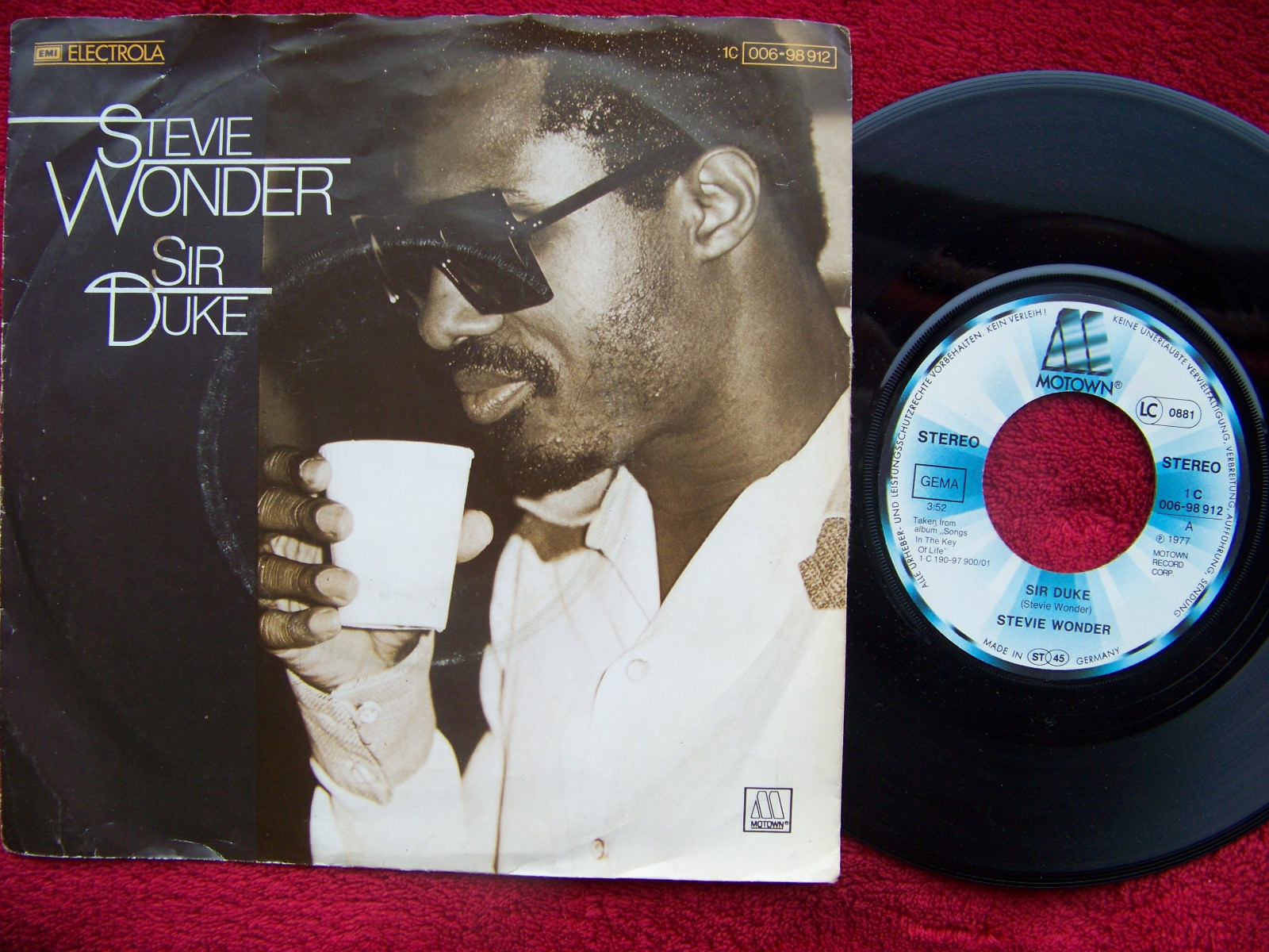 Stevie Wonder – Sir Duke / He´s misstra know it all (Single, 1977)