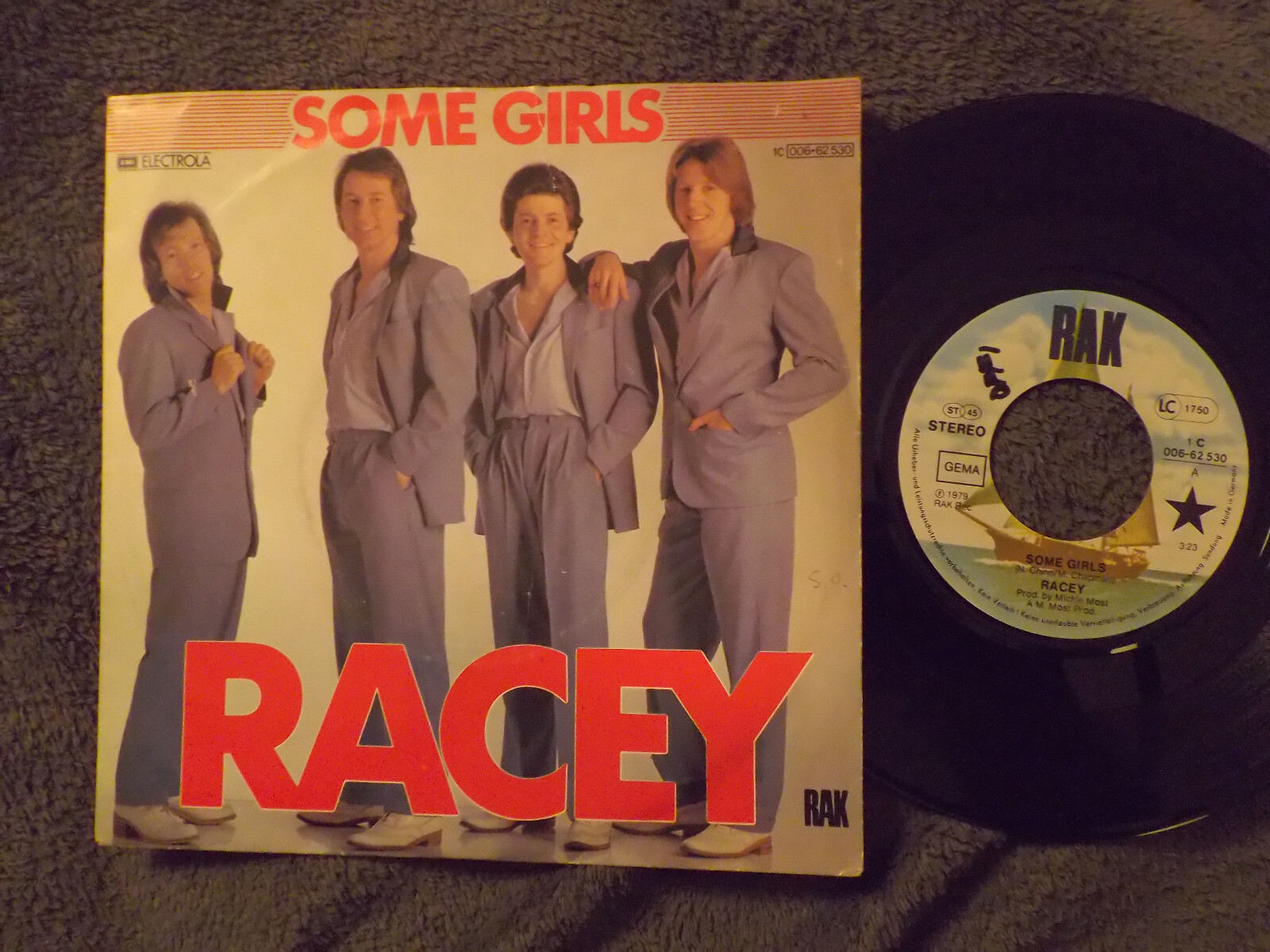 Racey – Some girls / Figthing chance · deutsche 7″-Single (1979)