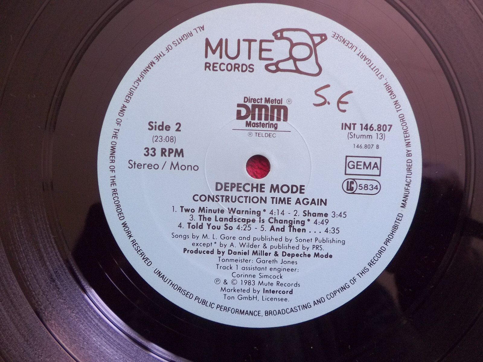 Depeche Mode – Construction time again (LP, Mute Records, INT 146.807, Deutschland, 1983), Bild 7