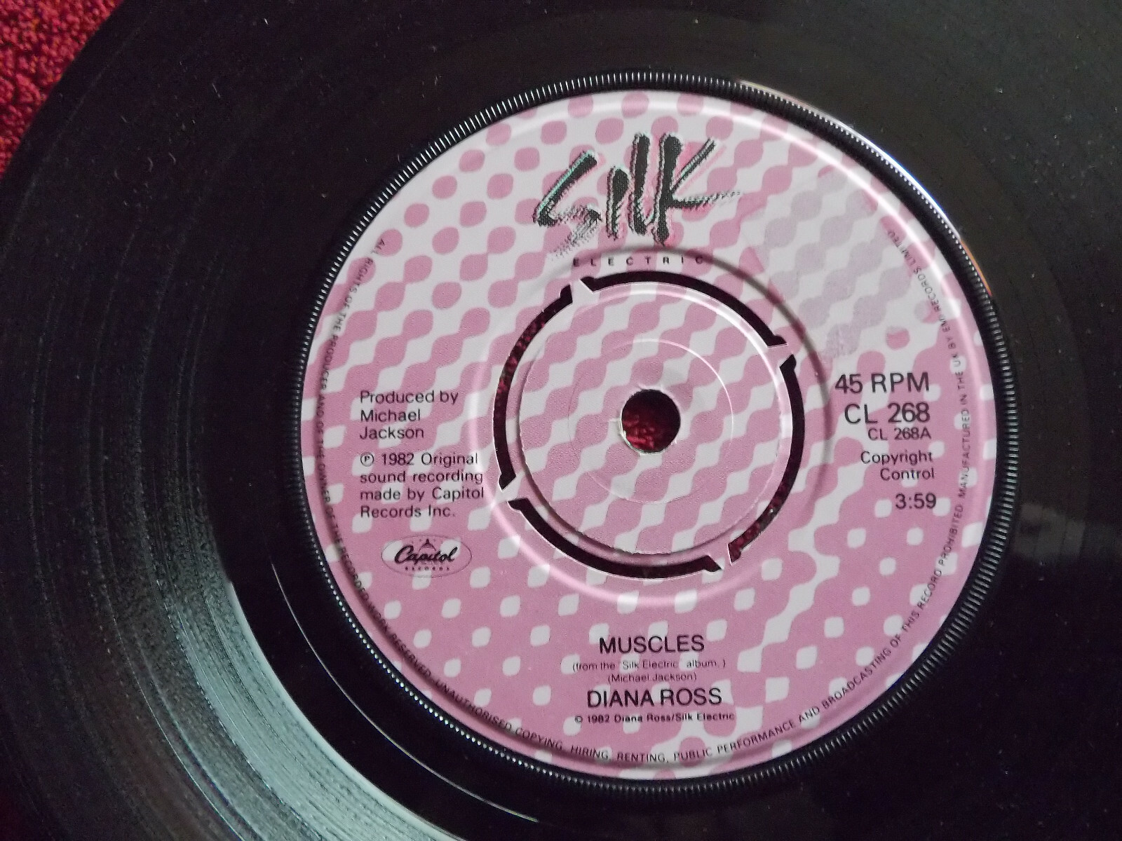 Diana Ross – Muscles / I am me | Silk / Capitol Records, CL 268, 1982