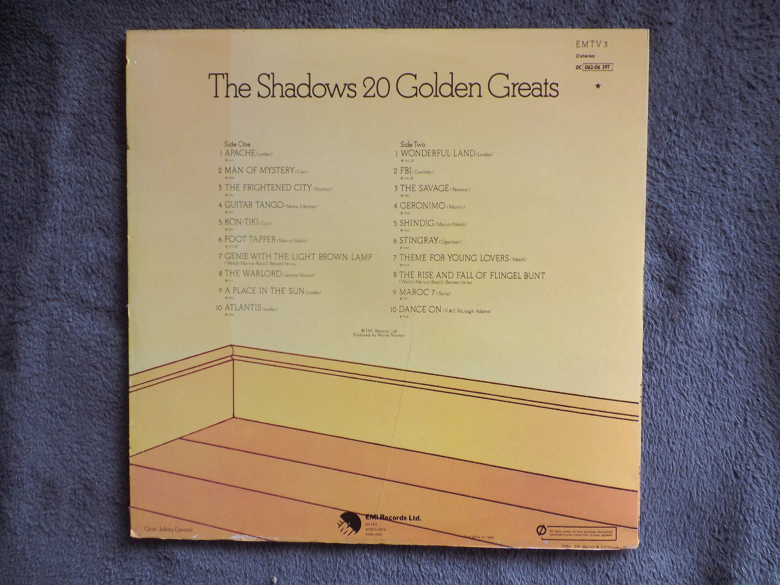 The Shadows – 20 Golden Greats (EMI Records, EMTV 3, LP), Bild 2