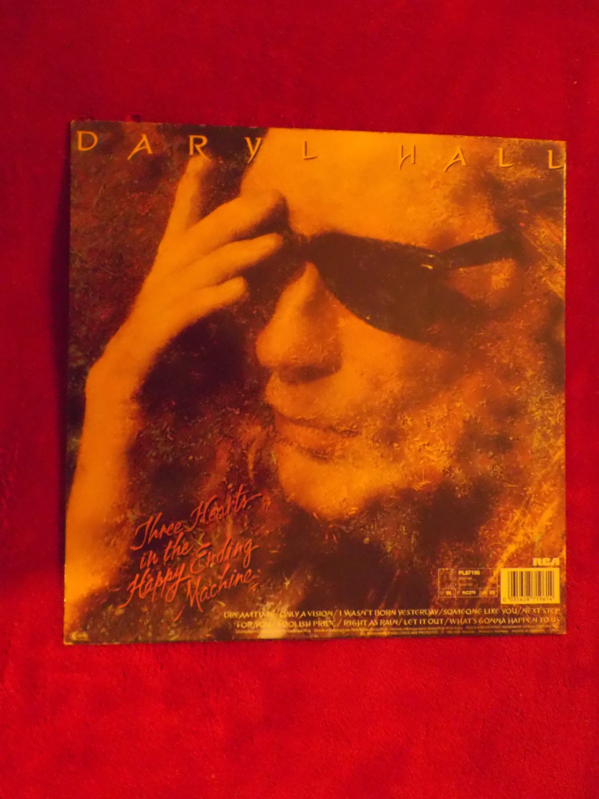 Daryl Hall – Three Hearts in the Happy Ending Machine (LP, RCA Records, 1986), Bild 4