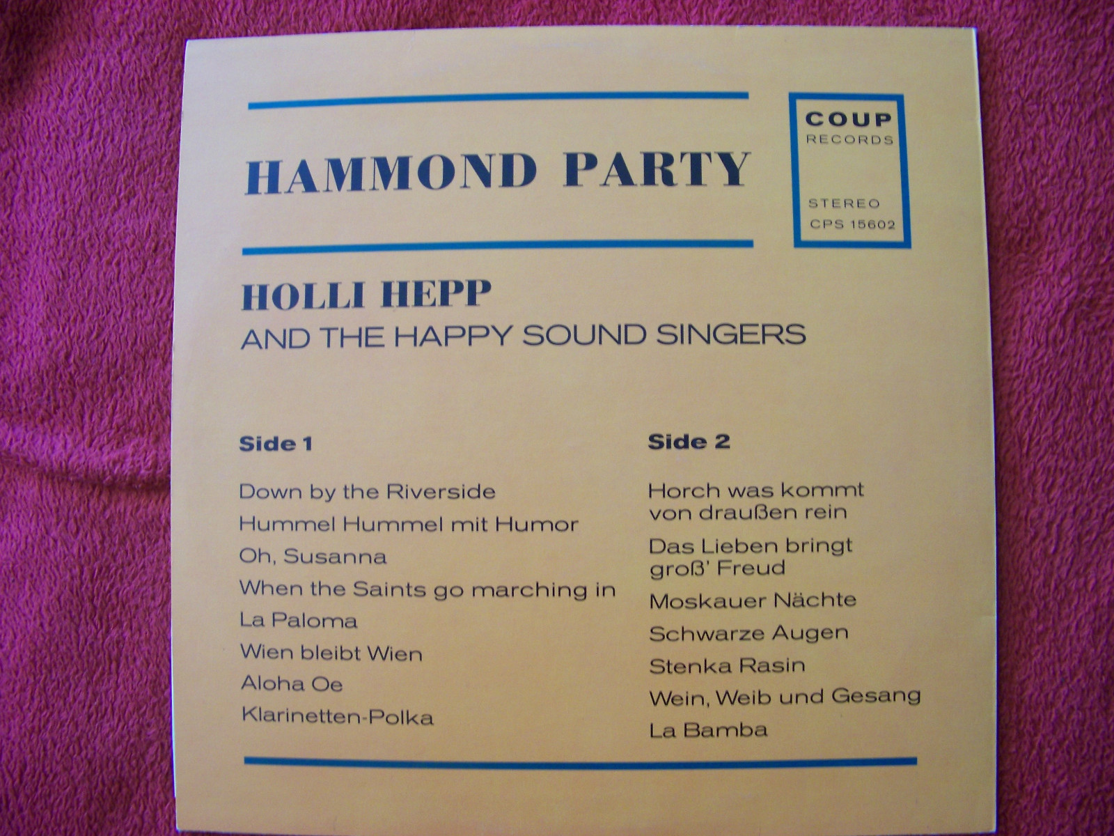 Holli Hepp and the Happy Sound Singers – Hammond party, Bild 2