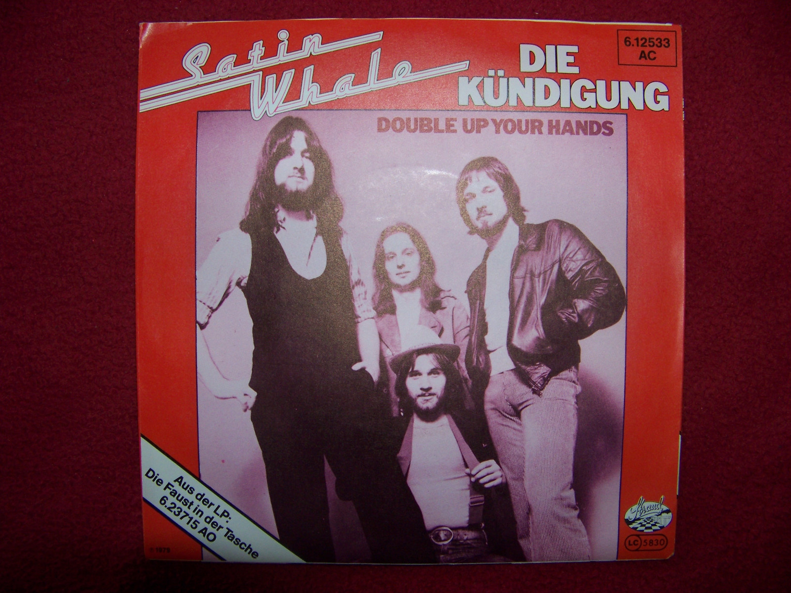 Satin Whale – Die Kündigung / Double up hands (Single), Bild 2