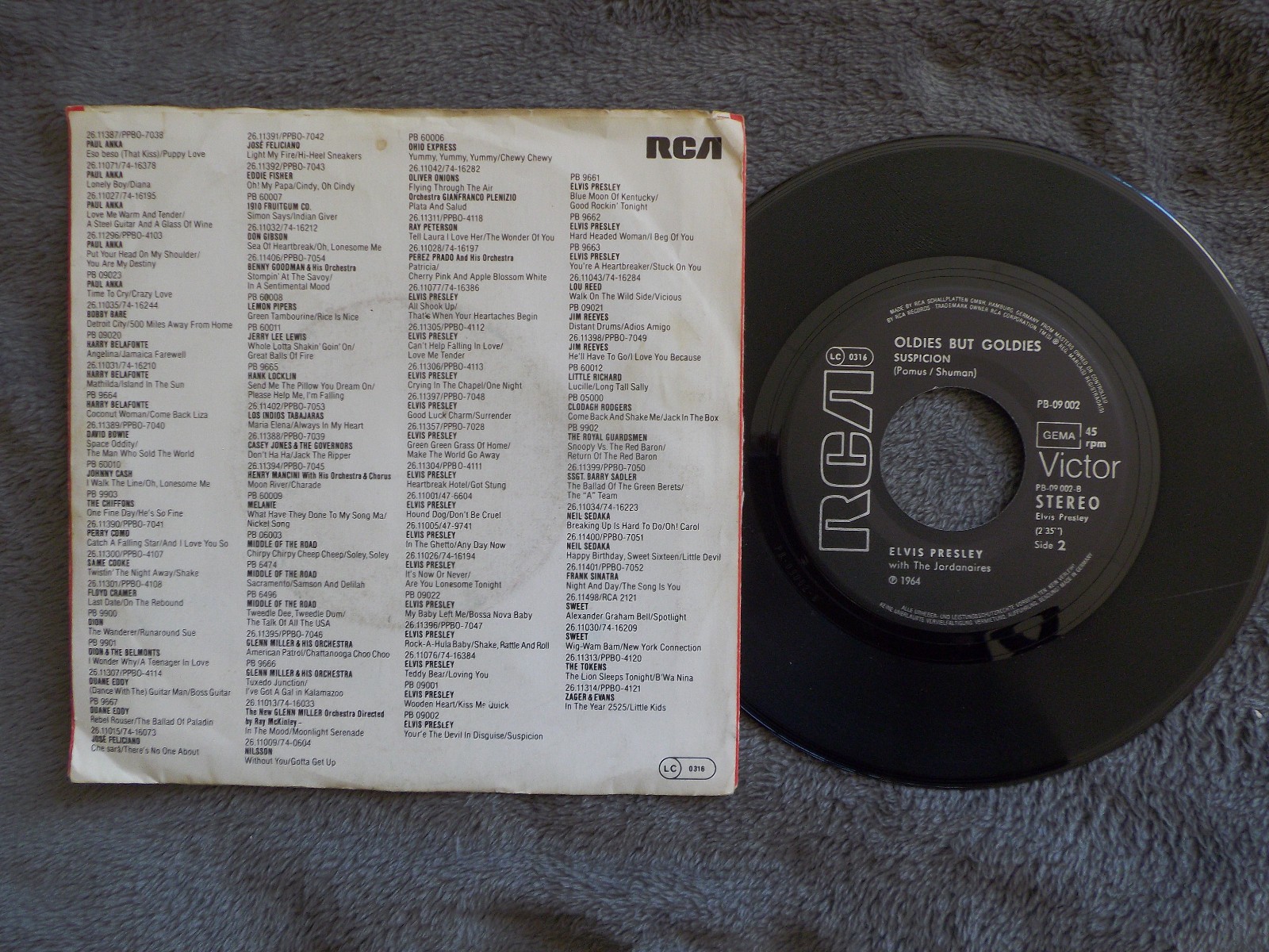 Elvis Presley – Devil in disguise / Suspicion (RCA Records, PB 09002), Bild 2