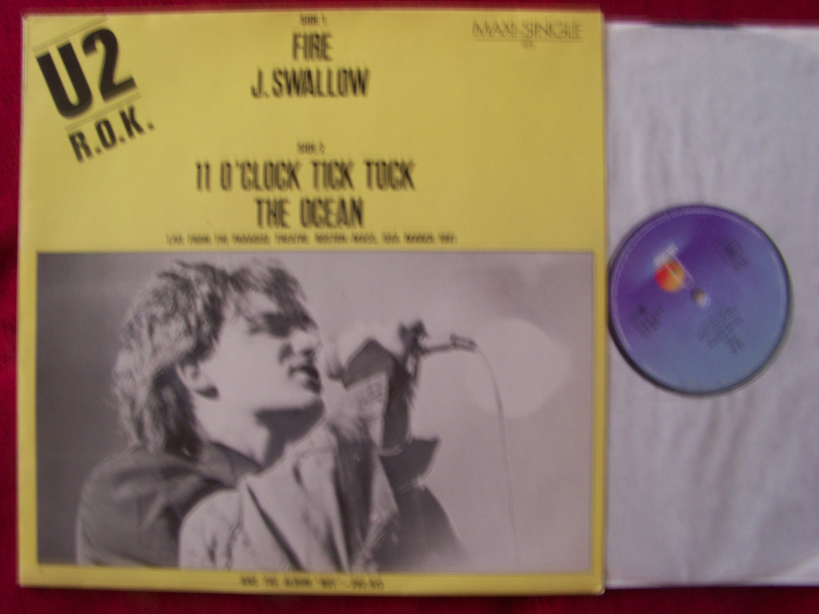 U2 – Fire / J. Swallow / 11 O´clock tick / The ocean (Maxi-Single)