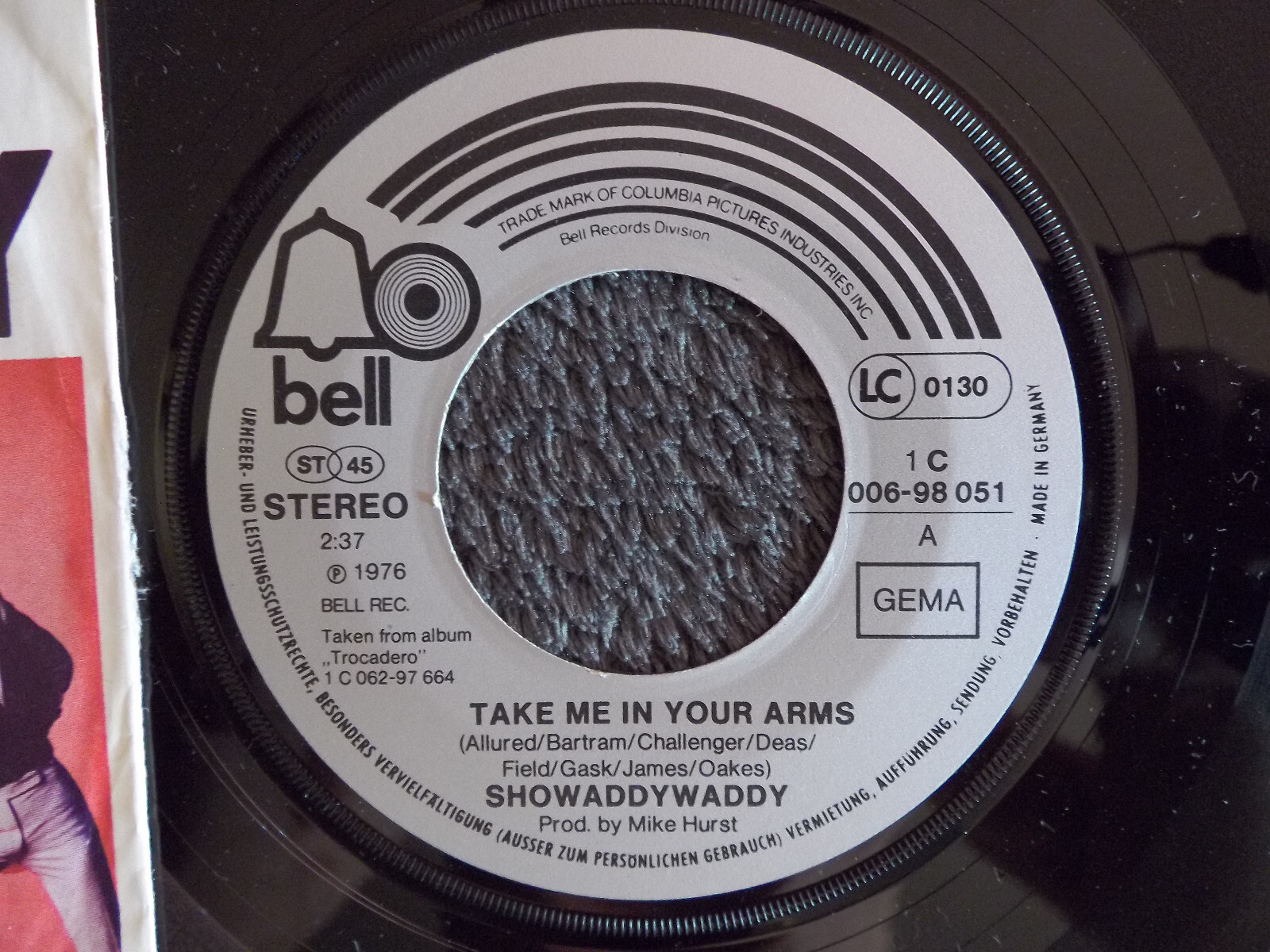Showaddywaddy – Take Me in Your Arms / Go Johnny Go | Bell / EMI 1C006-98 051, 1976, Bild 2