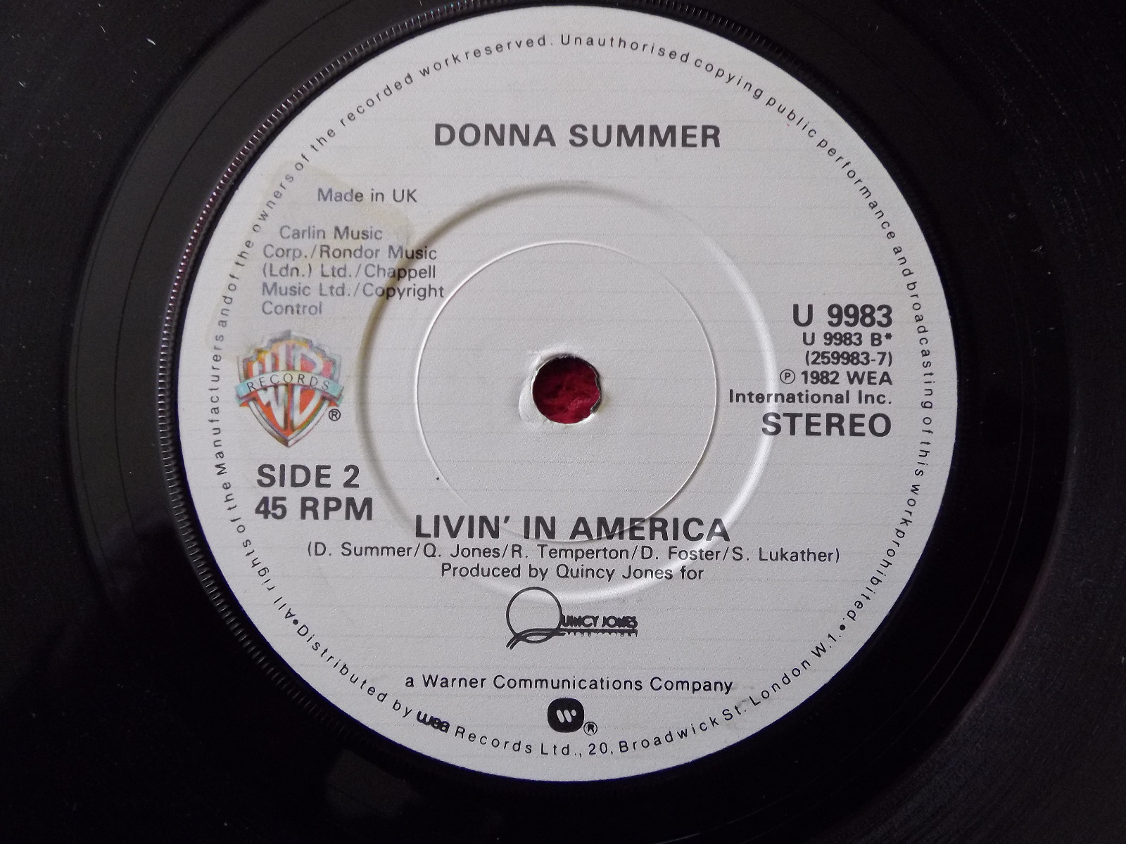Donna Summer – The woman in me / Livin´ in America (Single, England 1982), Bild 2