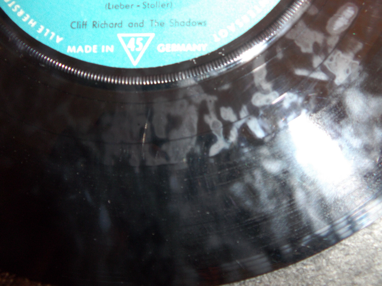 Cliff Richard – Lucky Lips / I Wonder (Columbia Records), Bild 3