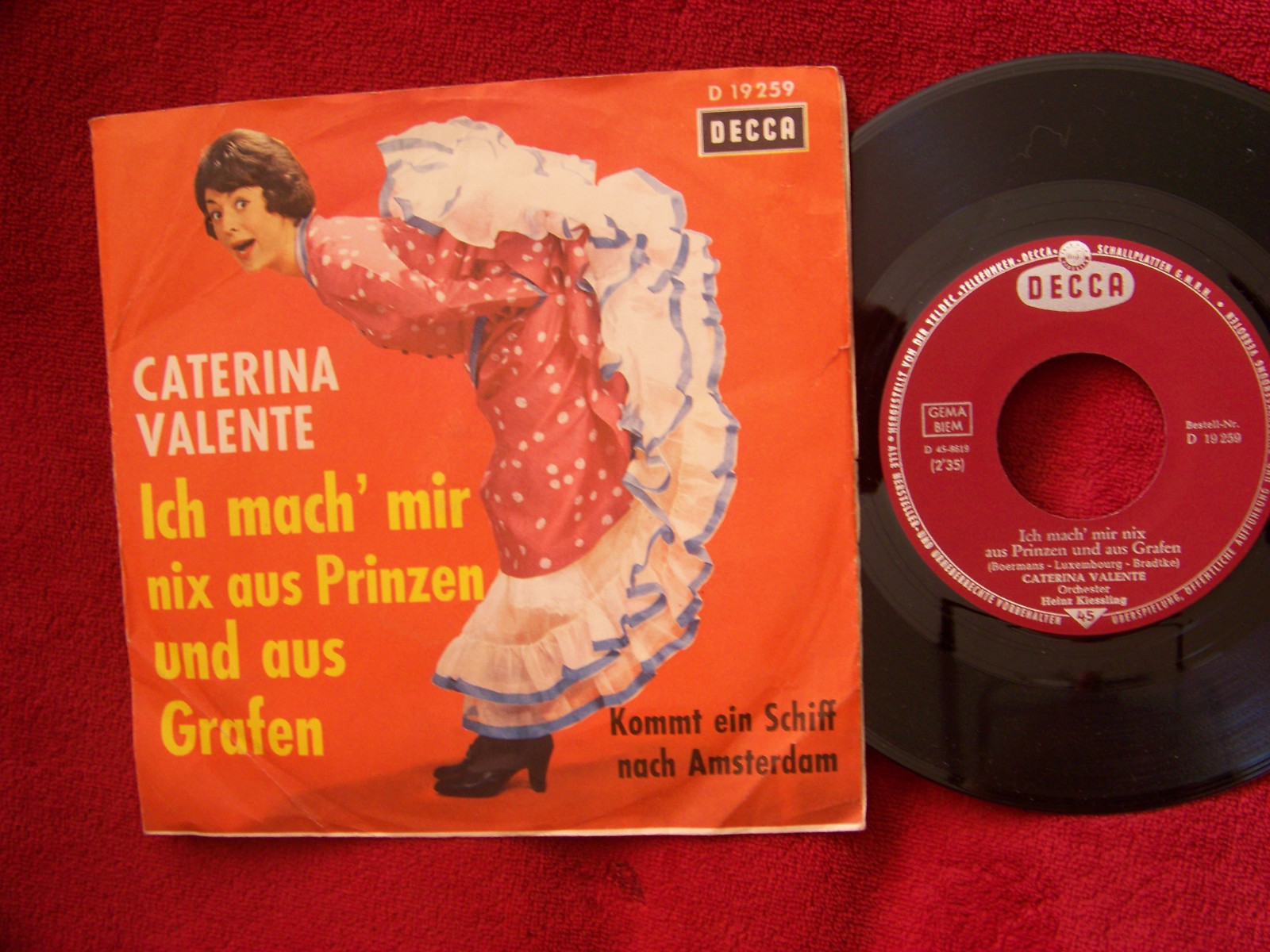 Caterina Valente – Kommt ein Schiff nach Amsterdam / Ich mach´ mir nix aus Prinzen und aus Grafen