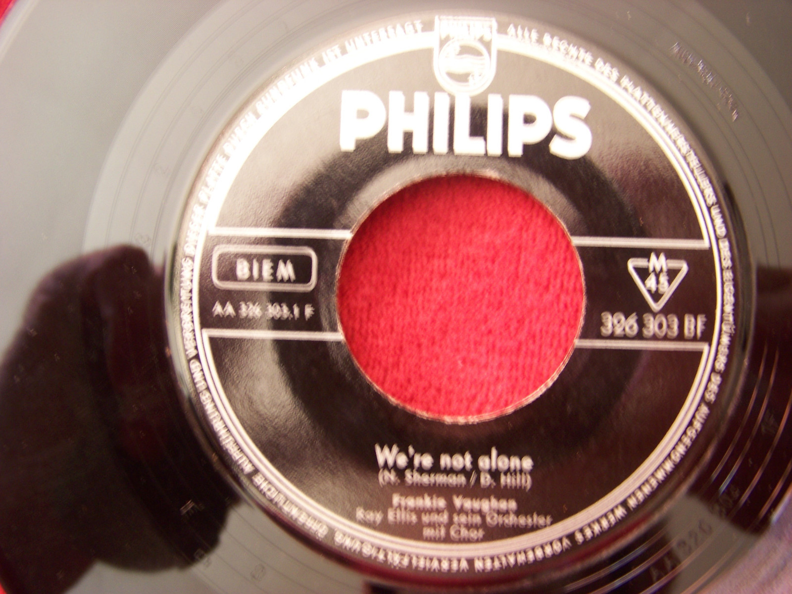 Frankie Vaughn – We´re not alone / Can´t get along without you · Philips 326 303 BF