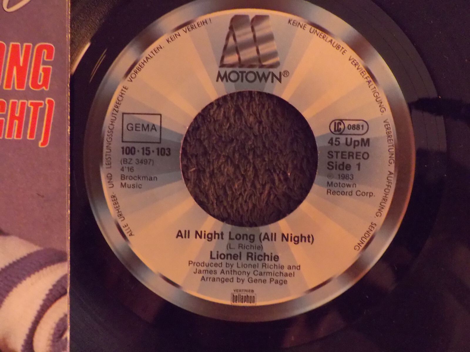 Lionel Richie – All Night Long / Wandering Stranger (Motown, 1983), Bild 2