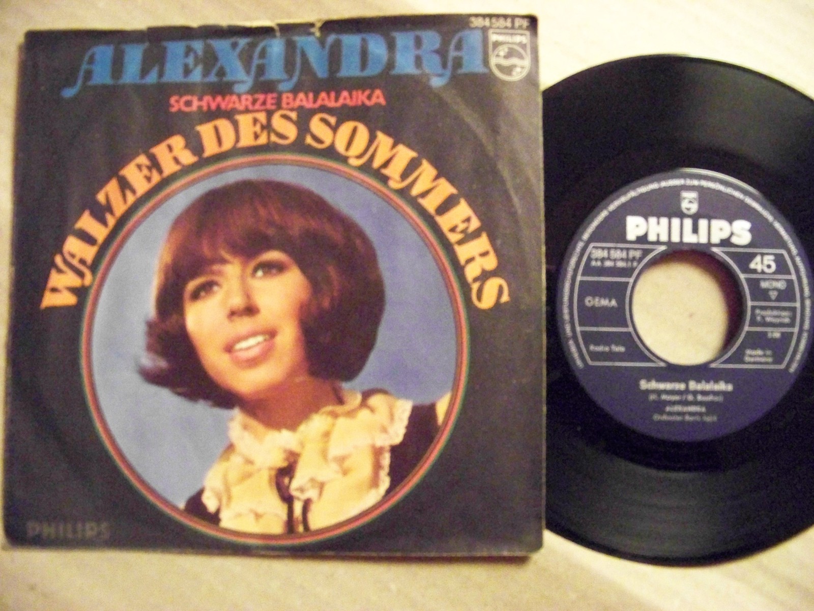 Alexandra – Schwarze Balalaika / Walzer des Sommers | Philips Records 384 584 PF