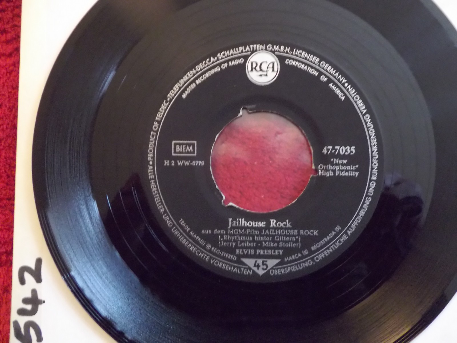 Elvis Presley – Jailhouse Rock / Treat Me Nice | RCA Records 47-7035
