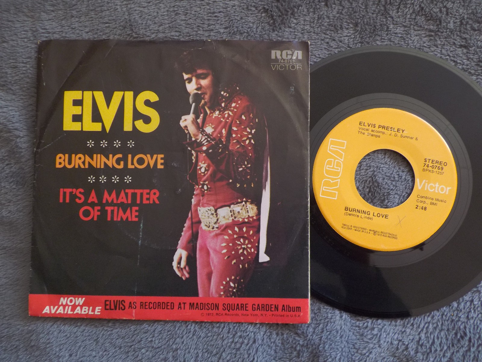 Elvis Presley – Burning love / It´s a matter of time (RCA Victor, 1972)