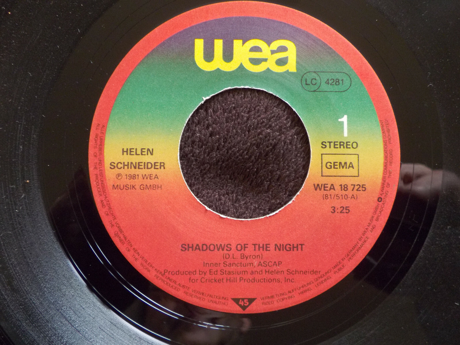 Helen Schneider – Shadows of the night / Let me touch you (WEA 18 725)