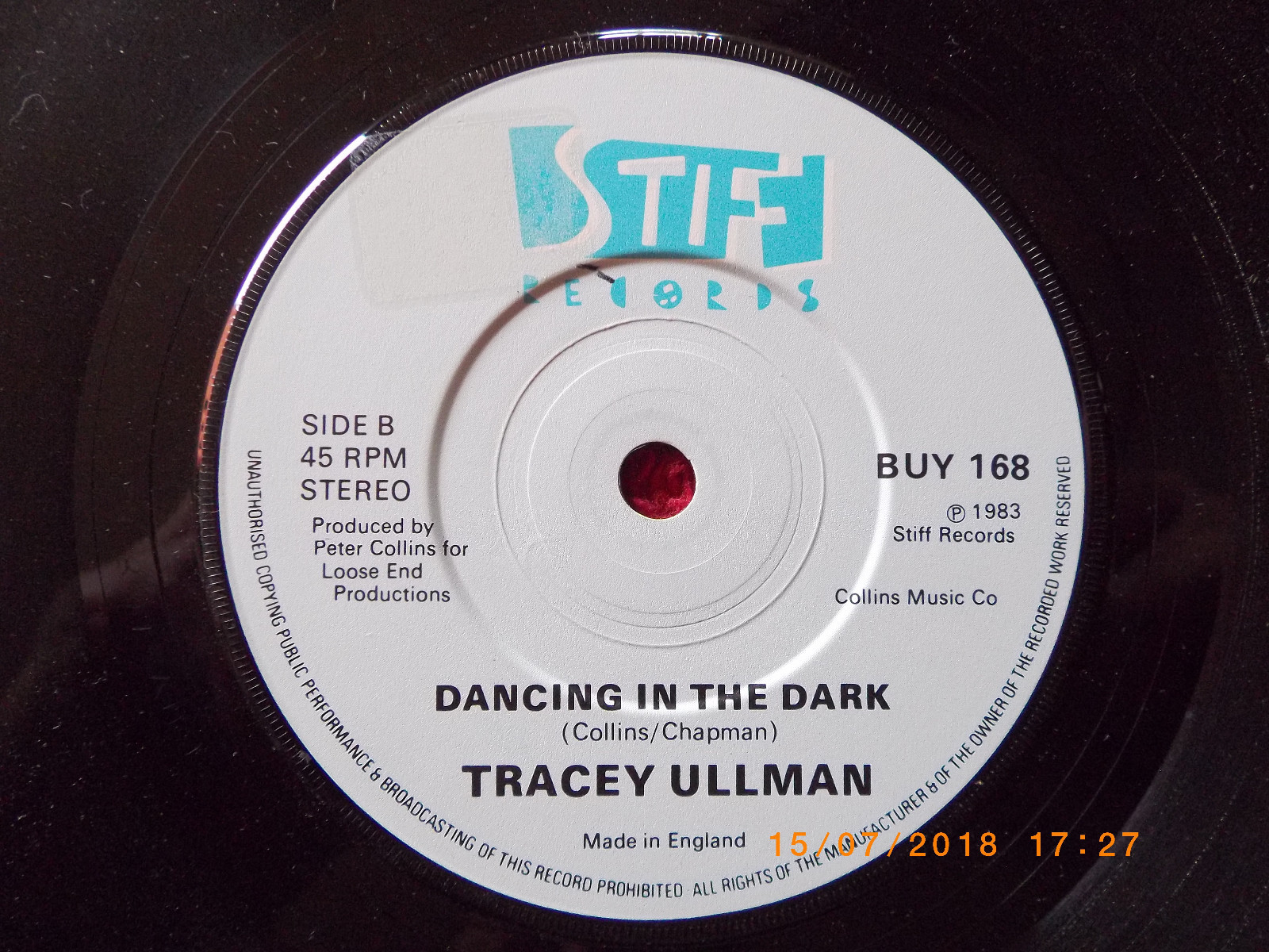 Tracey Ullman – Breakaway / Dancing in the dark | Stiff Records, BUY 168, Bild 2