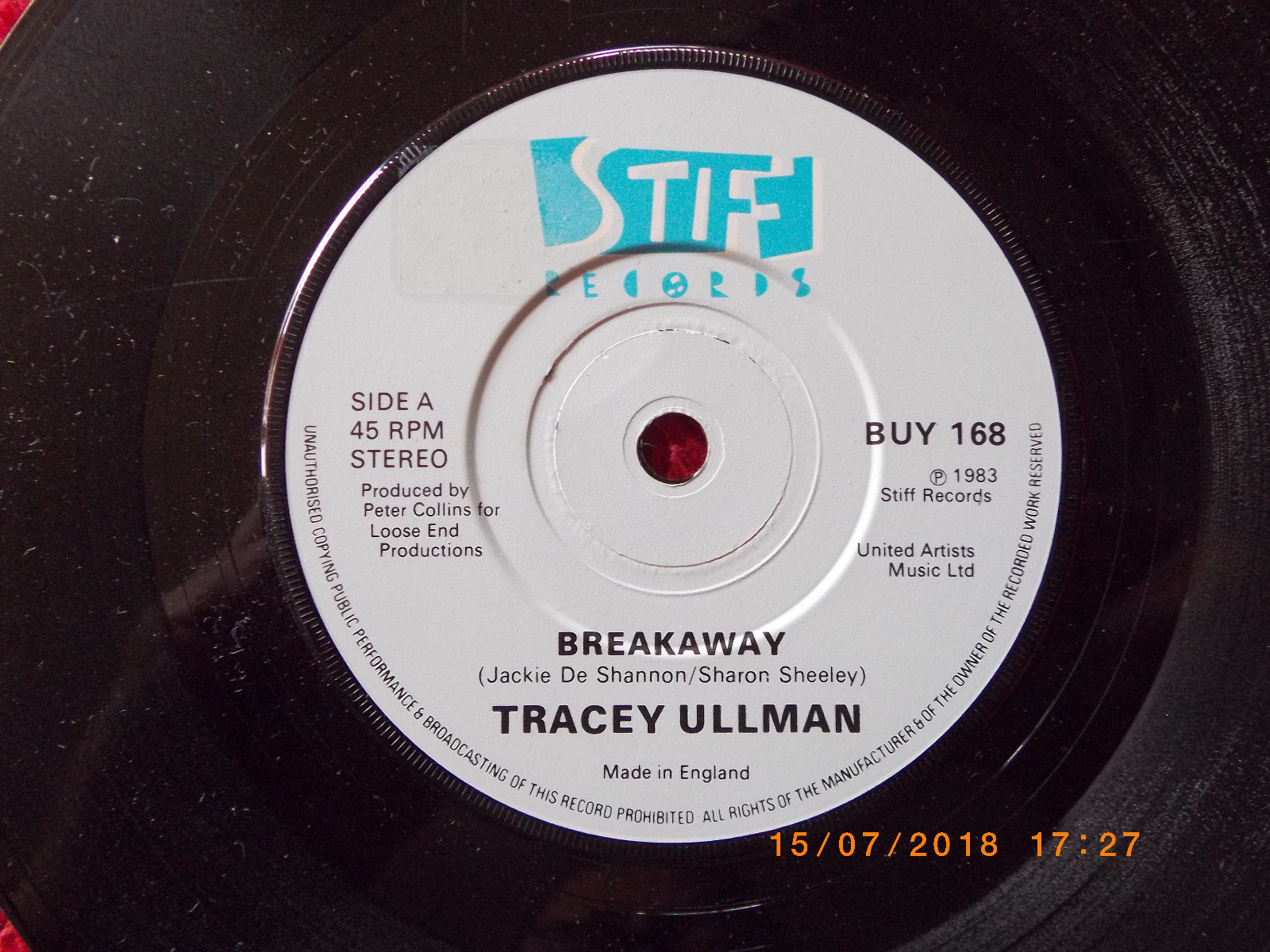 Tracey Ullman – Breakaway / Dancing in the dark | Stiff Records, BUY 168