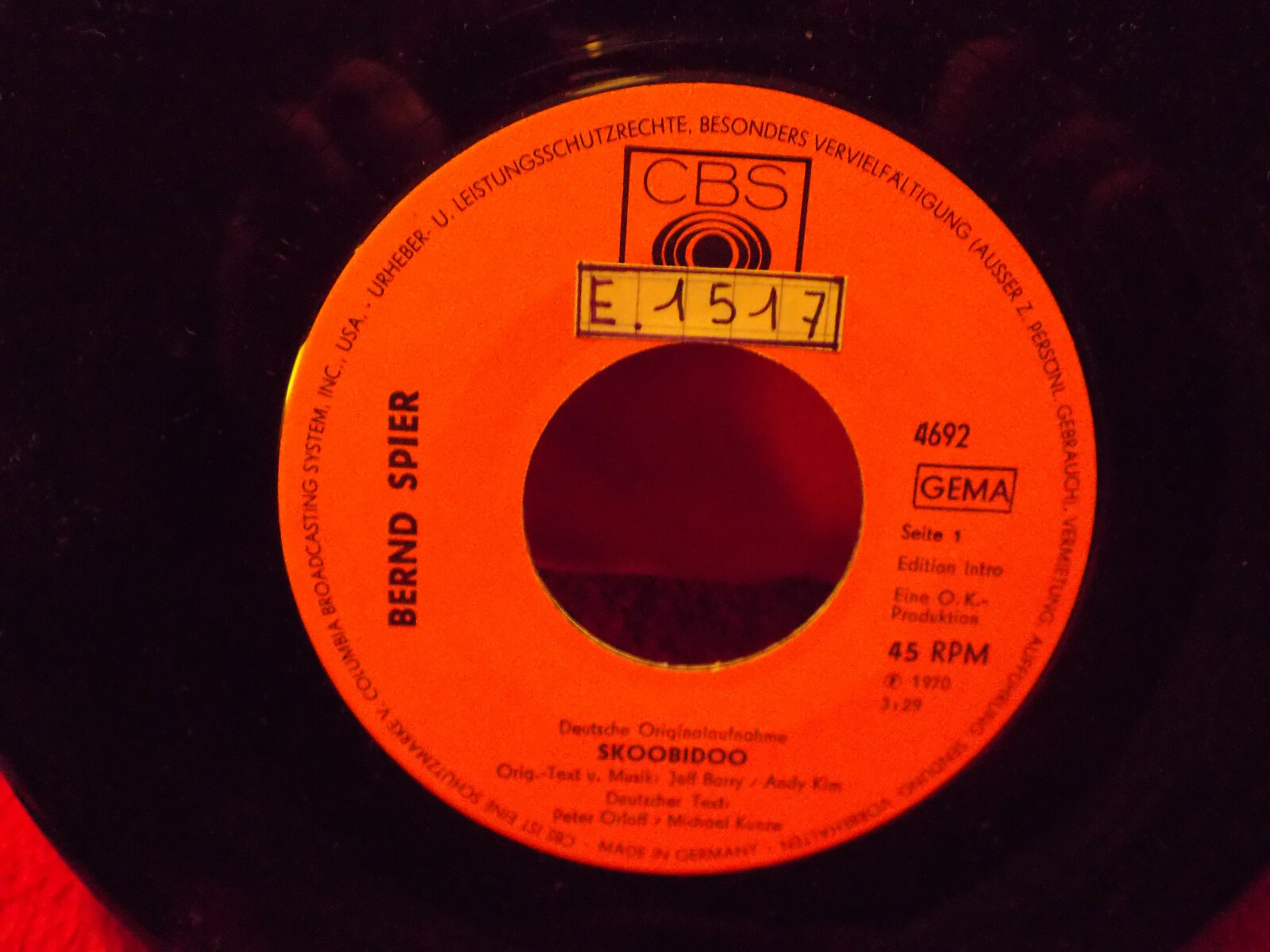 Bernd Spier – Skoobidoo / Bienen und Blumen (CBS Records 4692), Single