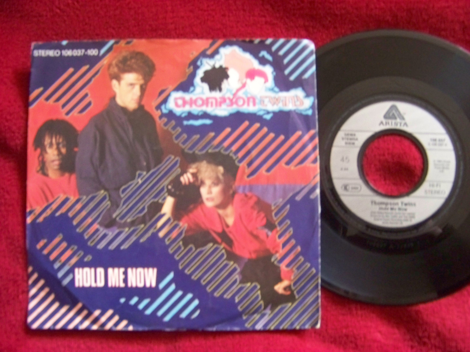 Thompson Twins – Hold me now / Let loving start (7″-Single, 1983)
