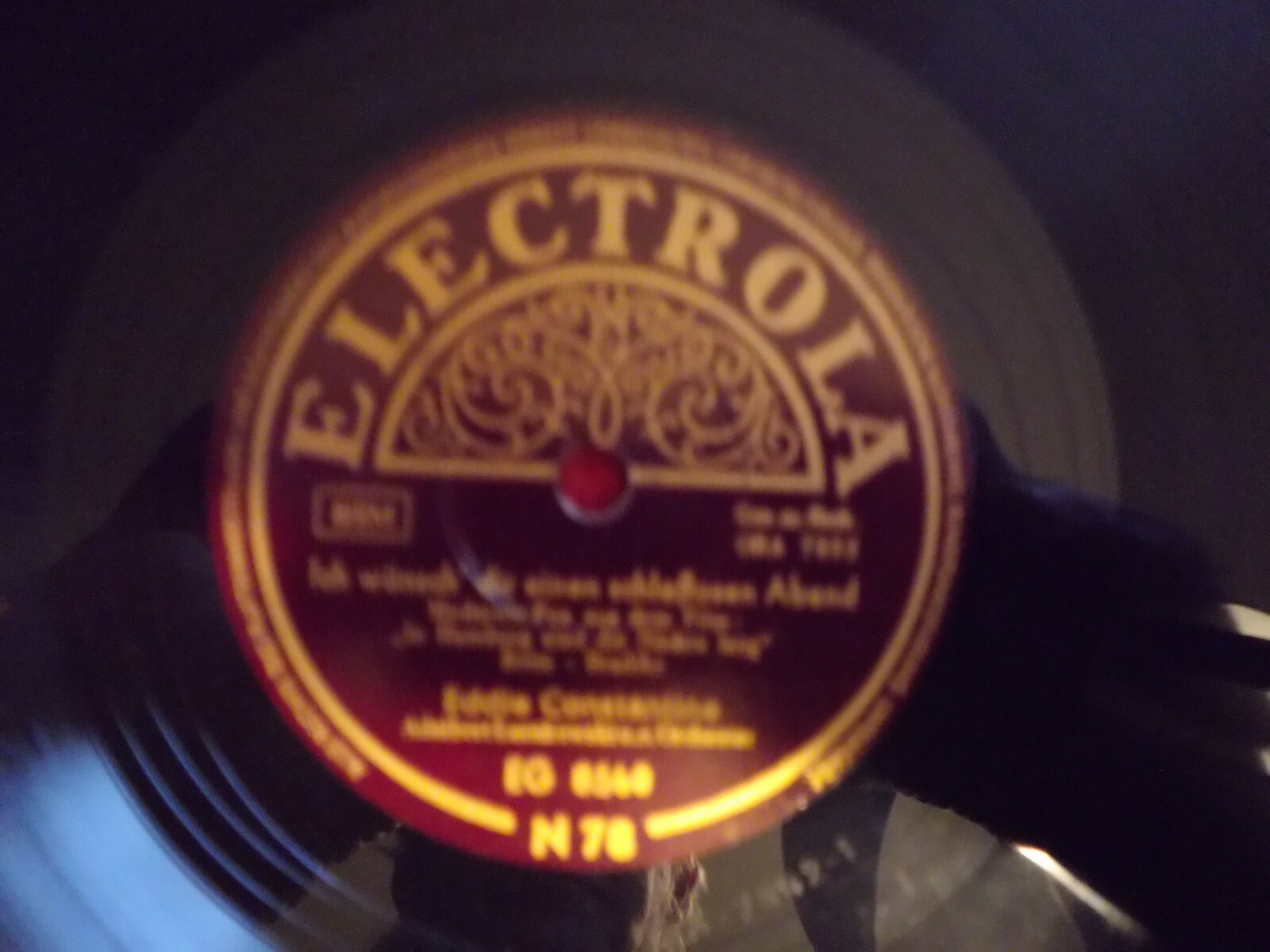 Eddie Constantine – Sie ist so wunderschön / Ich wünsch´ dir einen schlaflosen Abend (78 U/min), Bild 2