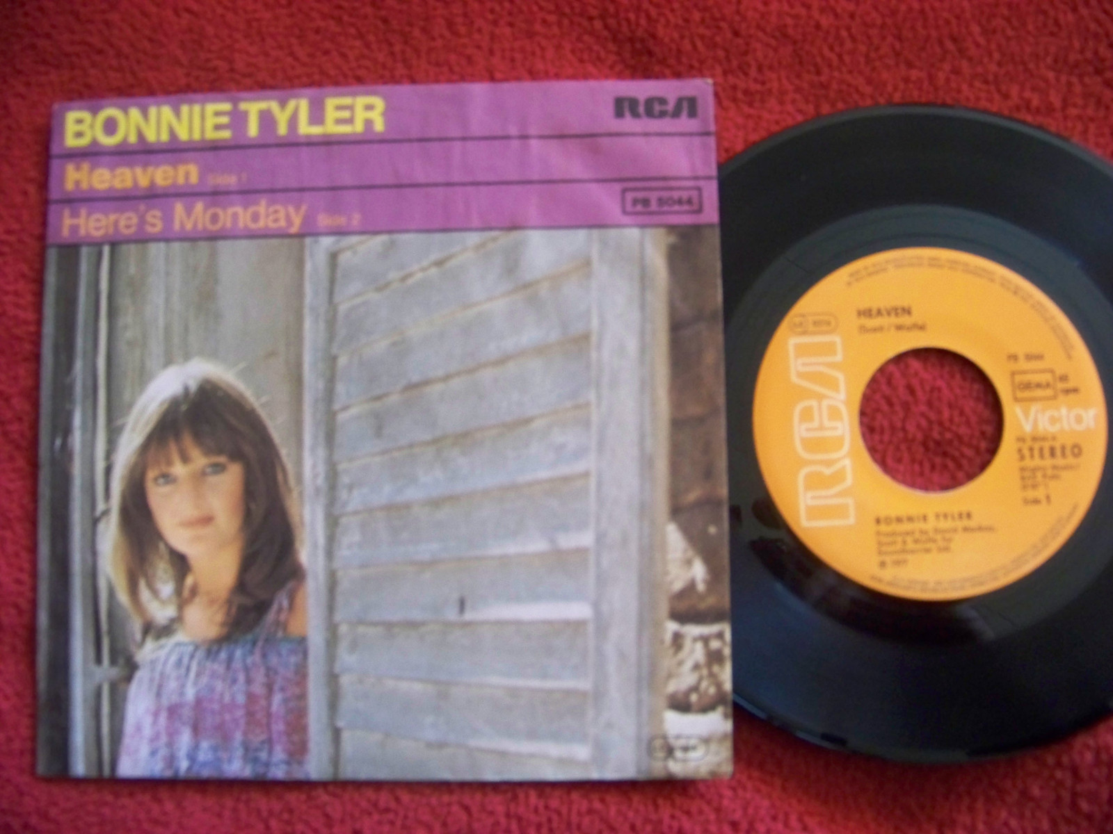 Bonnie Tyler – Heaven / Here´s monday (RCA Records, PB  5044, 1977)