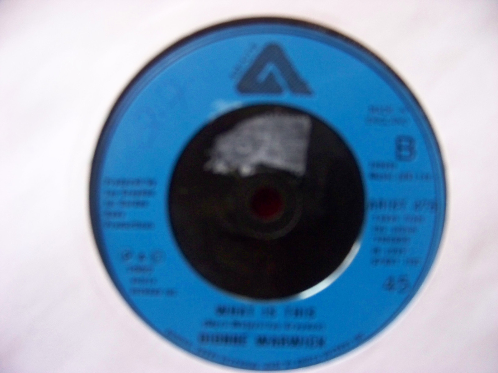 Dionne Warwick – I don´t care what the people say / What is it (Single, 45 U/min), Bild 2