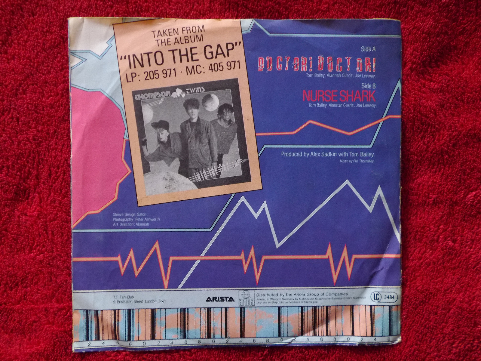 Thompson Twins – Doctor ! Doctor ! / Nurse Shark, Arista Records 106 194, deutsche 7″-Single (1984), Bild 2