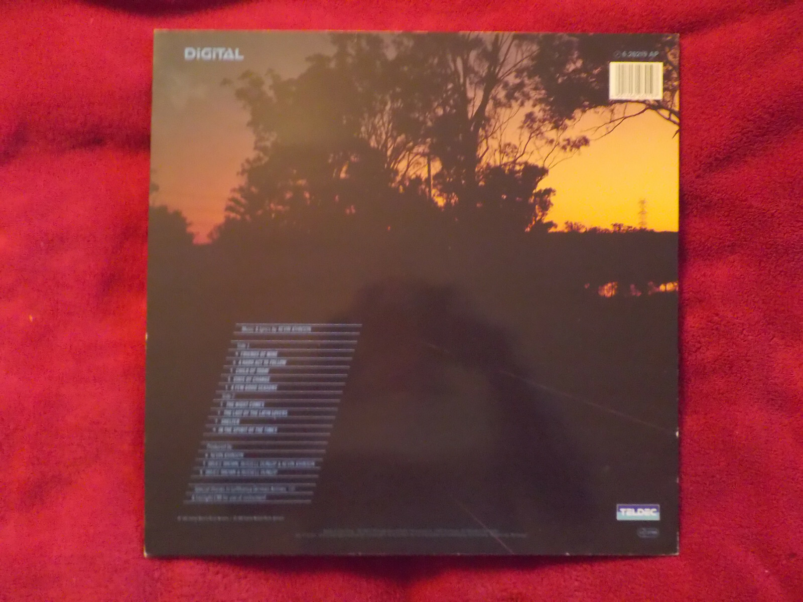 Kevin Johnson – In the spirit of the times (LP, Teldec, 1985), Bild 2