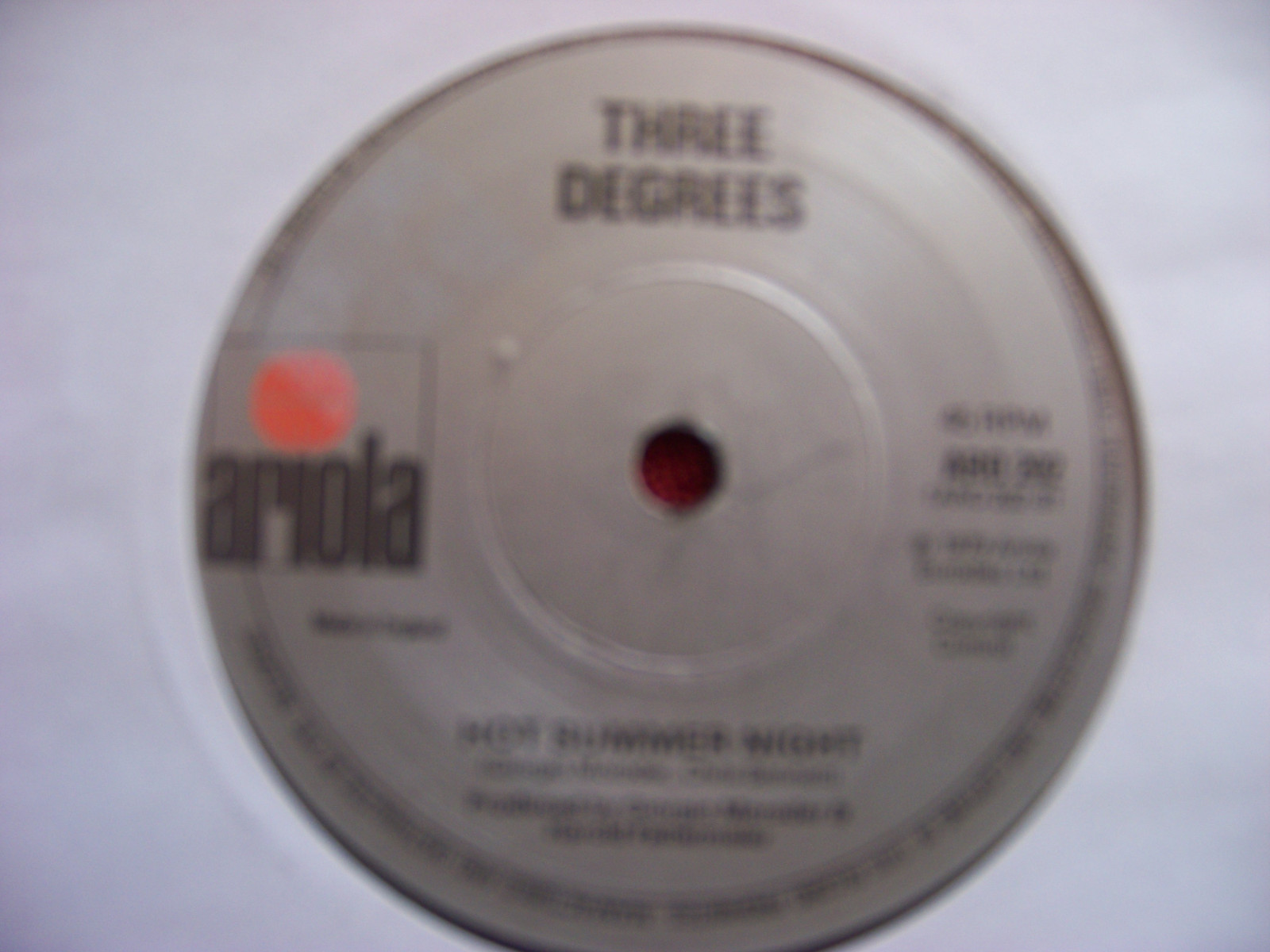 The Three Degrees – My simply heart / Hot summer night (Single, Ariola Records, 1979), Bild 2