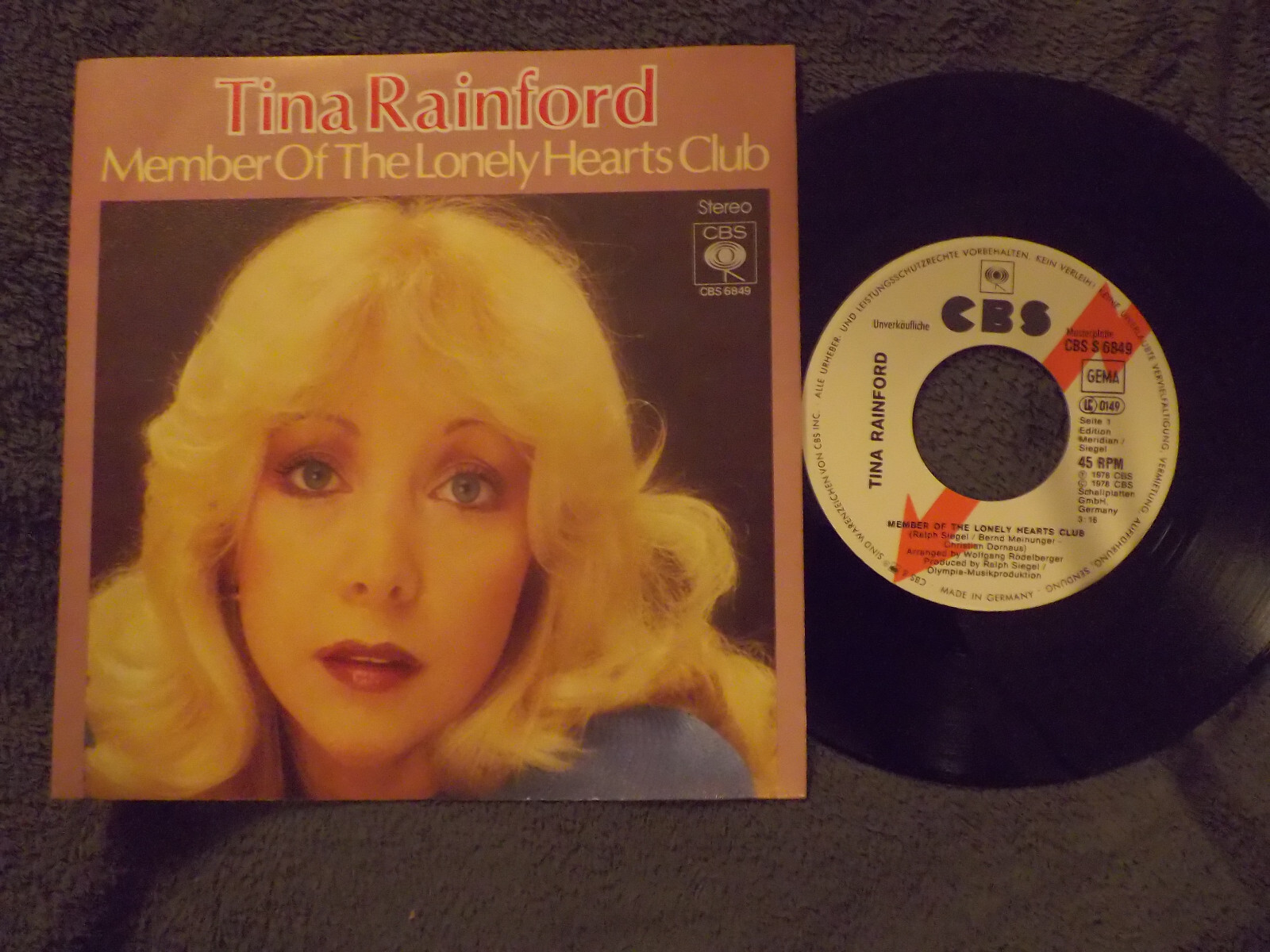 Tina Rainford – Member of the lonely hearts club / Atlanta Train (CBS S 6849, 1978)