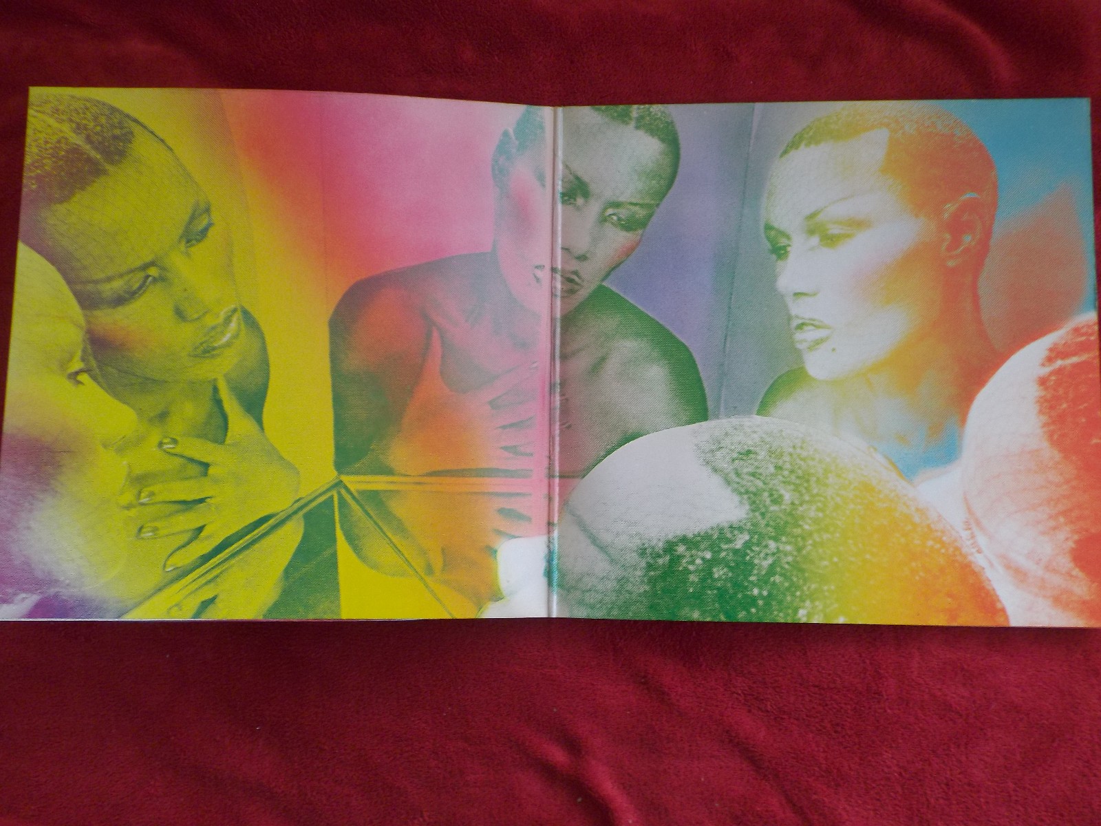 Grace Jones – Muse (Island Records, 200 849, 1979), Bild 2