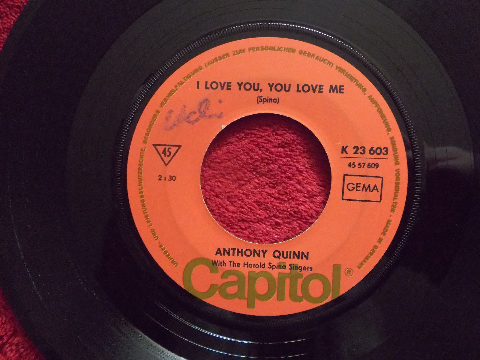 Anthony Quinn – I love you, you love me / Sometimes (Capitol Records, K 23 603), Bild 2