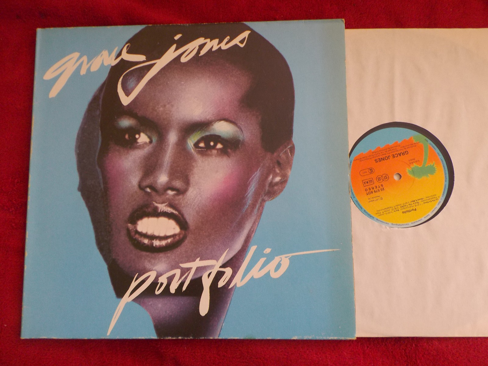 Grace Jones – Portfolio | 12″-LP, Island Records, 1977