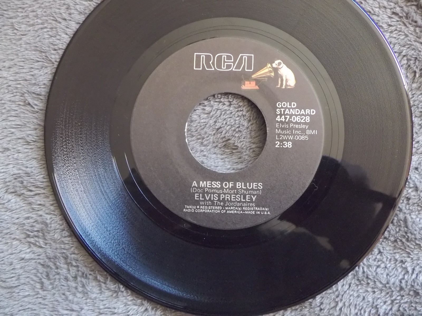 Elvis Presley – It´s now or never / A mess of blues · RCA Records 447-0628 · USA, Bild 2