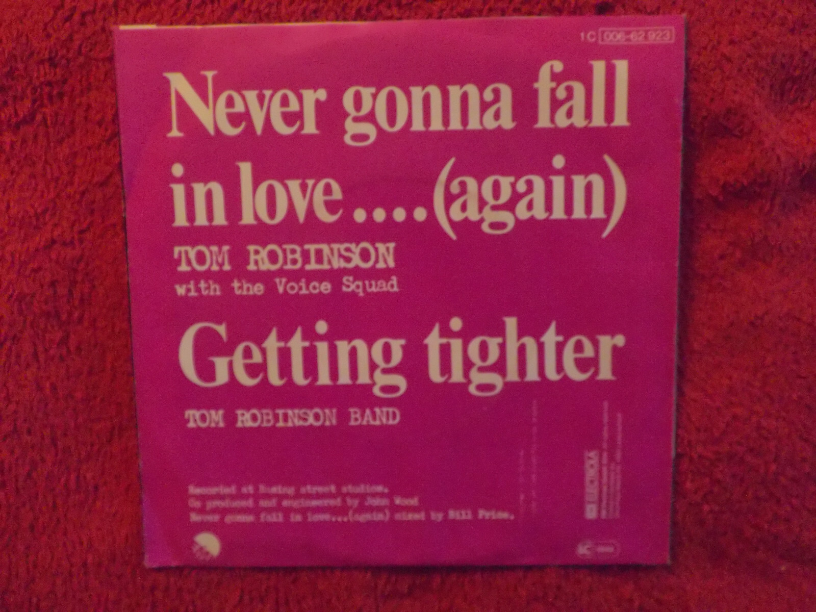 Tom Robinson – Never Gonna Fall in Love… (Again) / Getting Tighter (7″-Single, 1979), Bild 3