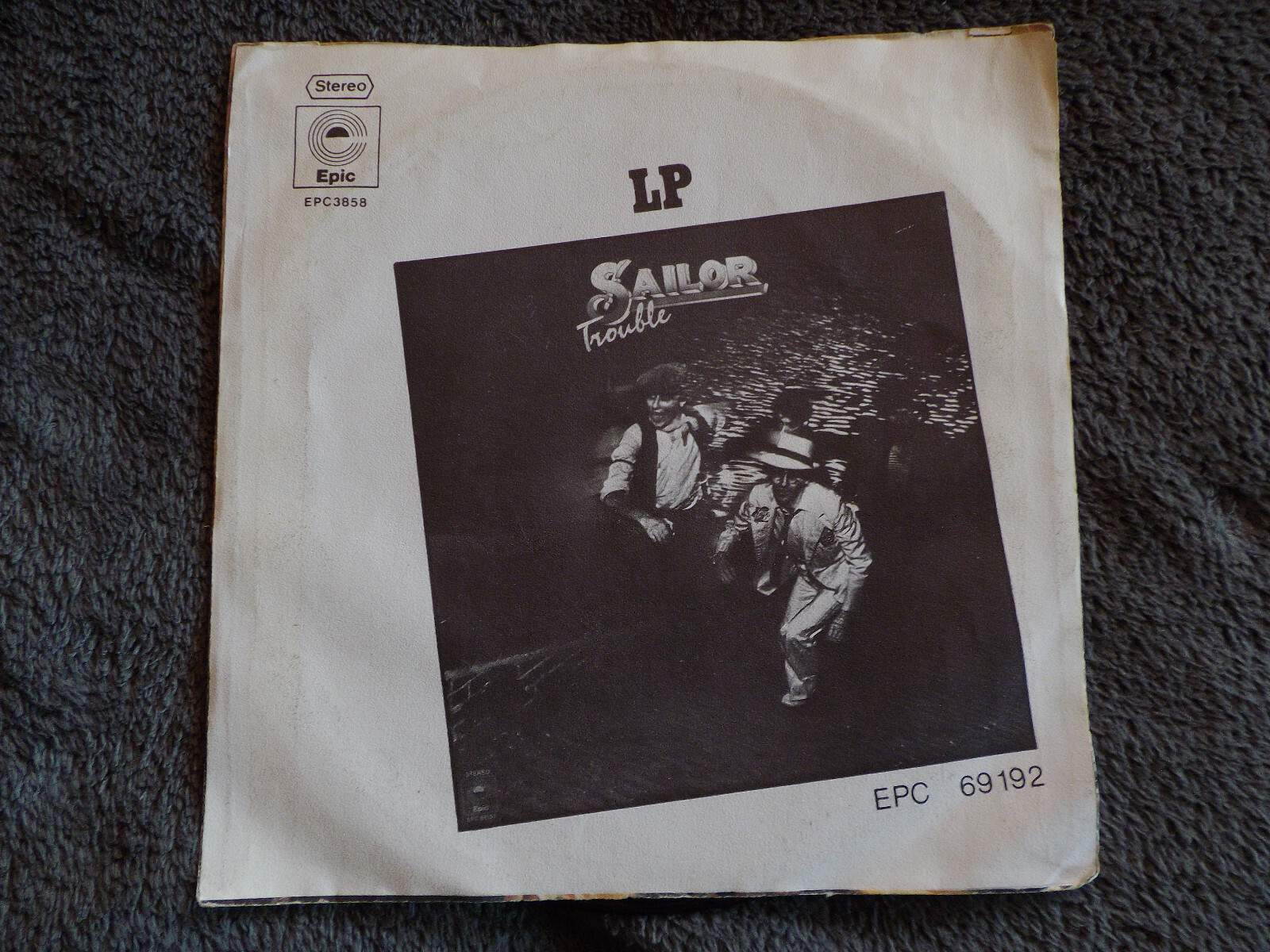 Sailor – Girls, girls, girls / Jacaranda (Epic, 1976), Bild 2
