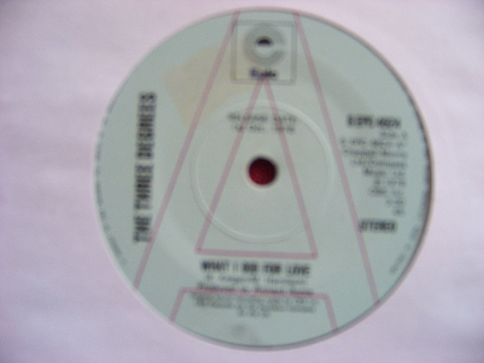 The Three Degrees – What I did for love / Macaroni man (UK Epic 45)