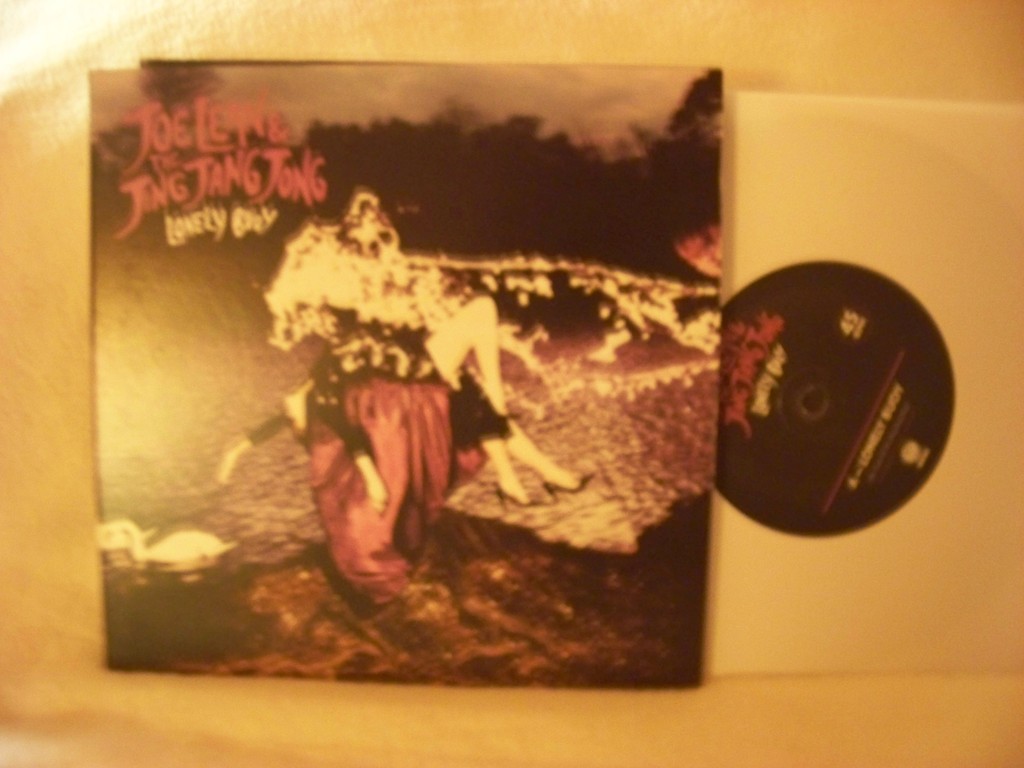Joe Lean & the Jing Jang Jong – Lonely buoy / Front crawl part I | 7"-Single, Mercury / Vertigo Records, 2008