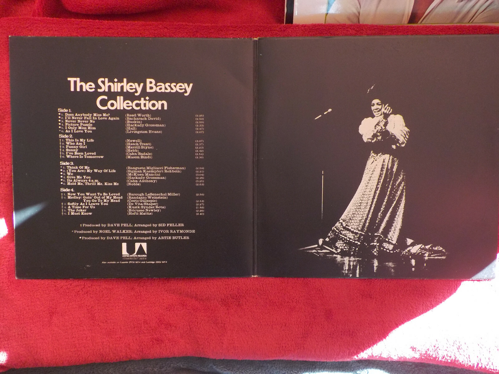 Shirley Bassey – The Shirley Bassey Collection | UA Records D-LP, Bild 3