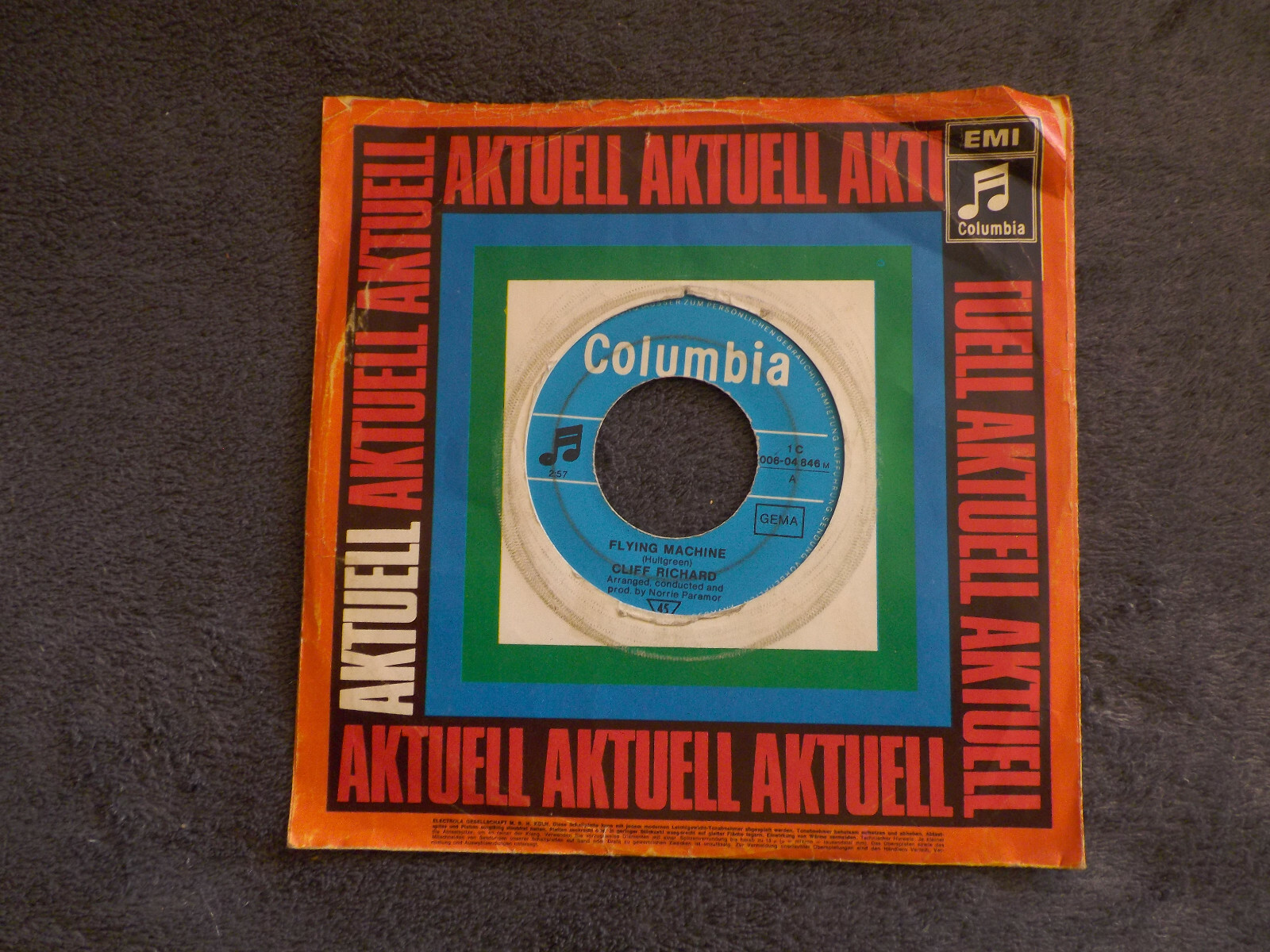Cliff Richard – Flying Machine / Pigeon (Columbia, 7″-Single)
