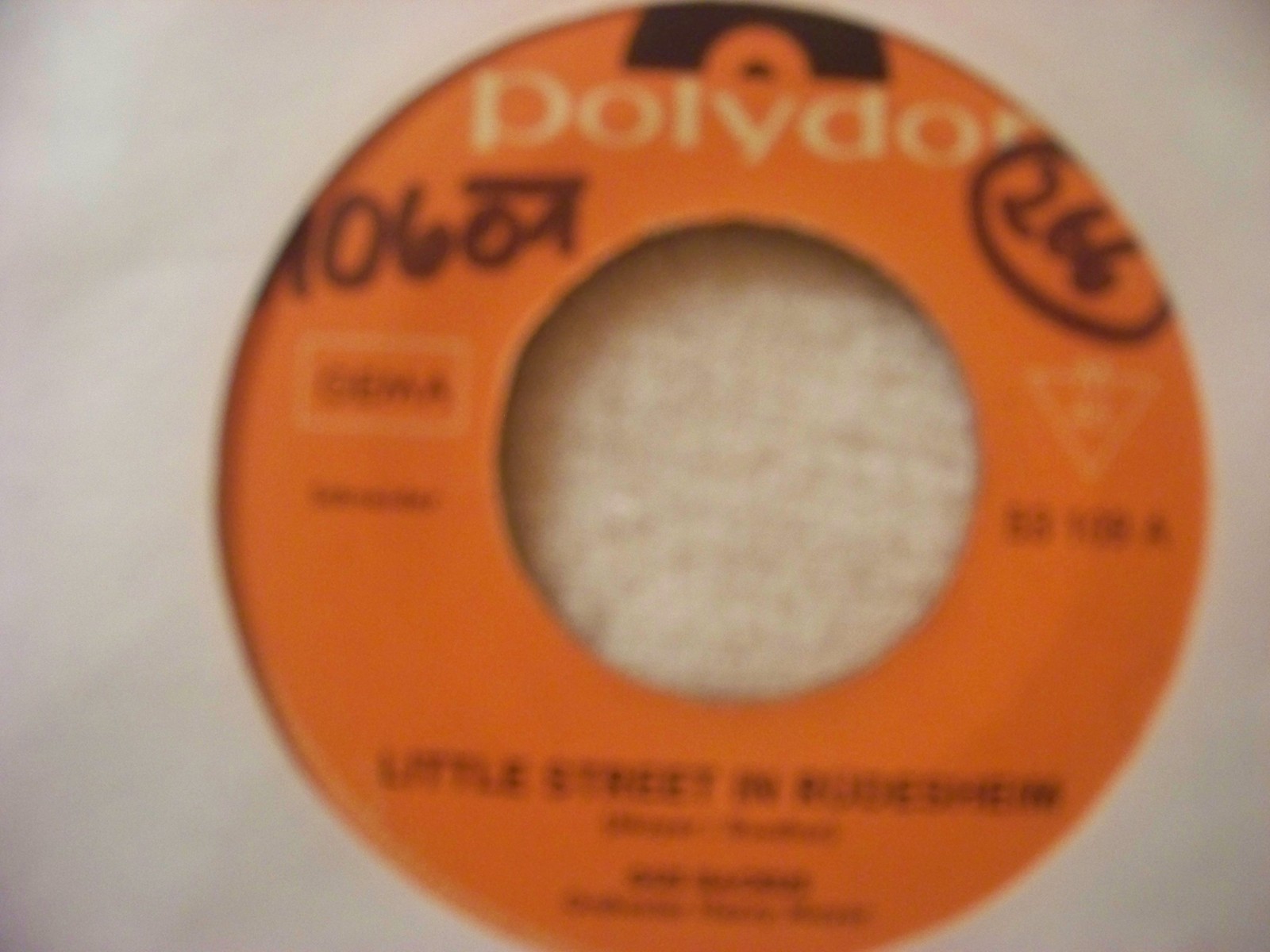 Gus Backus – Little Street in Rüdesheim / Ein Indianer kennt keinen Schmerz (7″-Single)