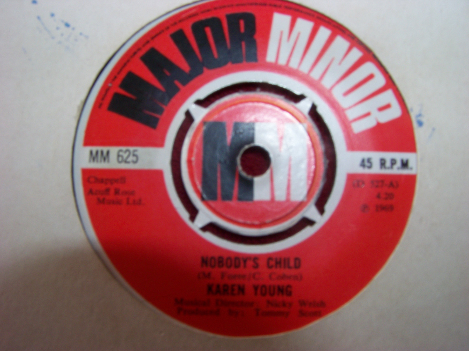 Karen Young – Nobody´s child / Oh how I miss you (UK, 1969)