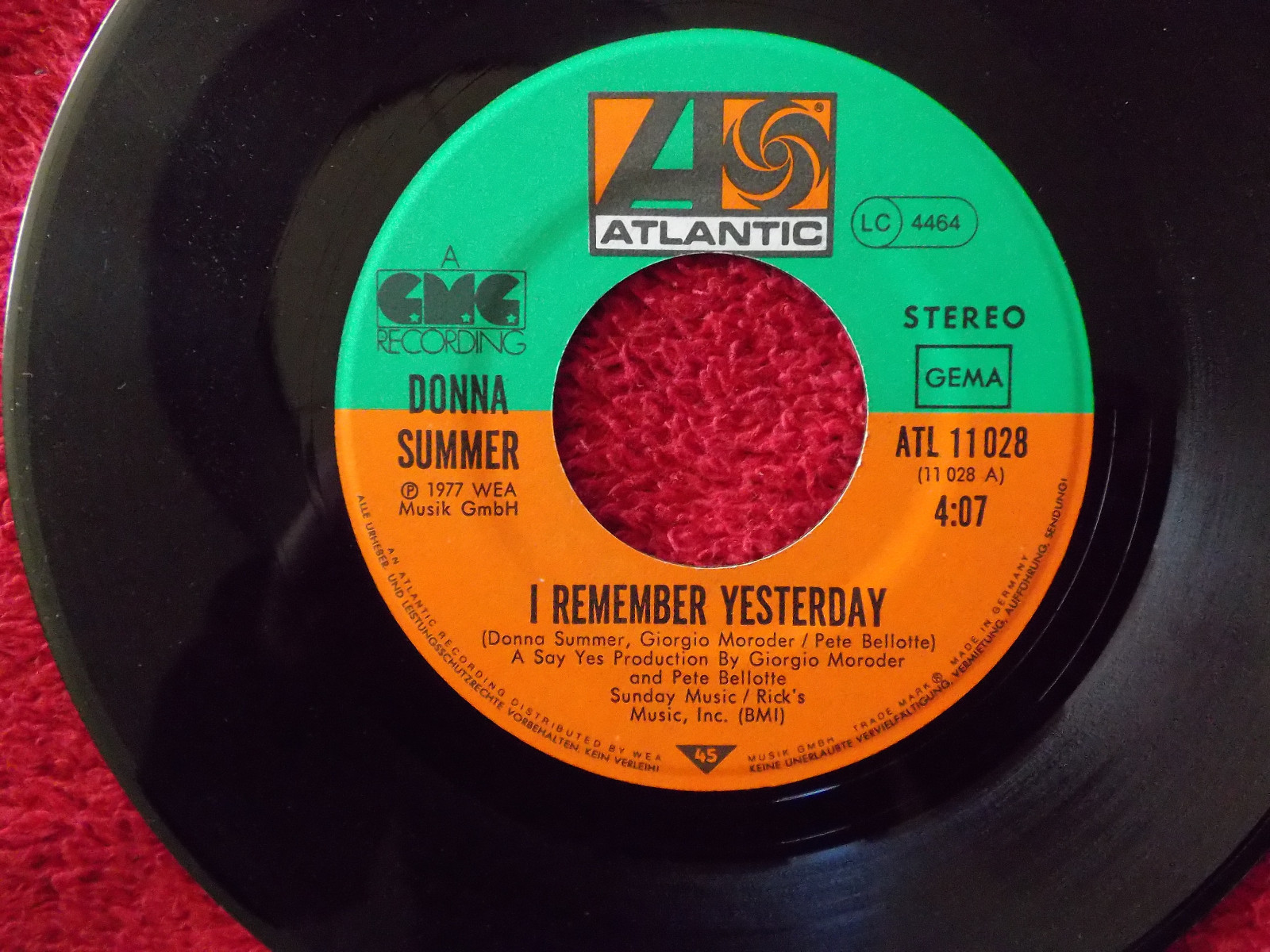 Donna Summer – I Remember Yesterday / Back in Love Again | Atlantic Records, 1977