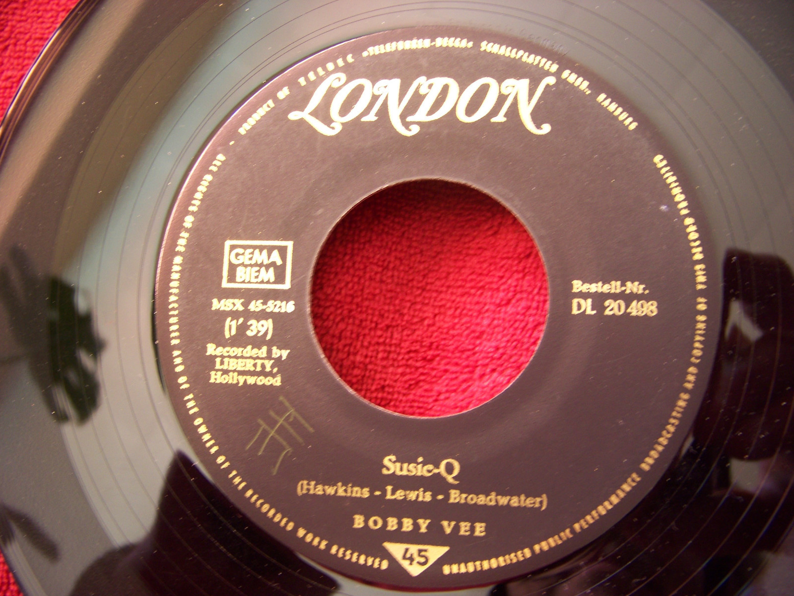 Bobby Vee – Run to Him / Susie-Q (London Records, DL 20 408), Bild 2