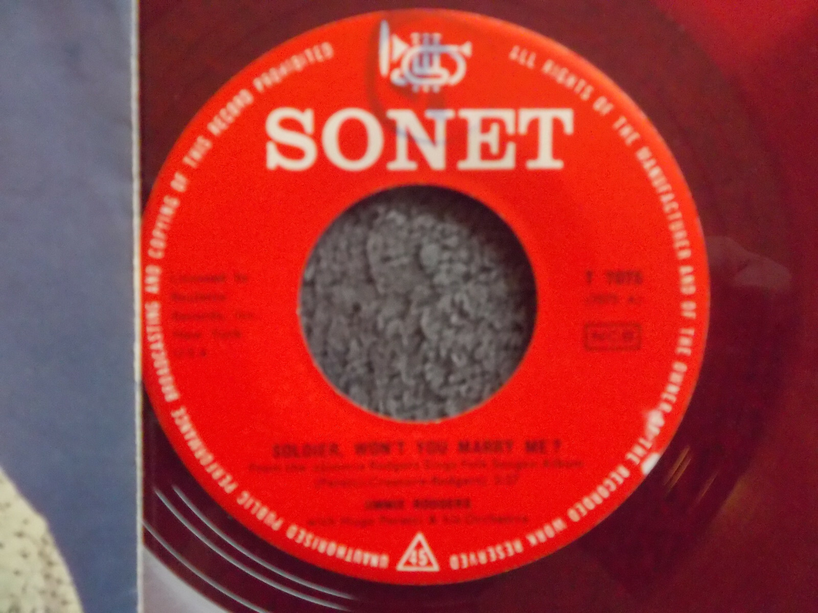 Jimmie Rodgers – Soldier, won´t you marry me? / Gotta lotta tunes in my guitar (rote Sonet-Single), Bild 2